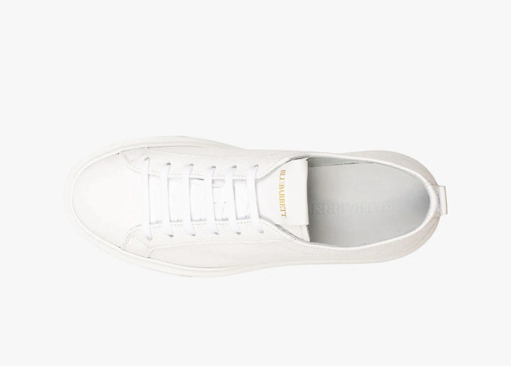 Sneaker in white leather