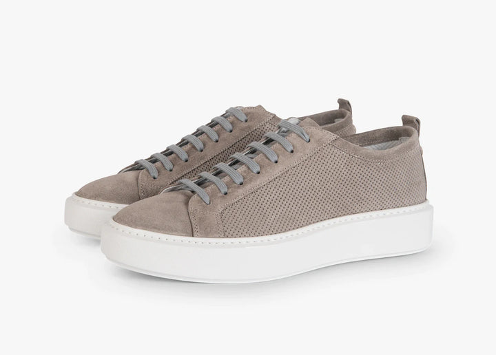 Sneaker in suede grigio