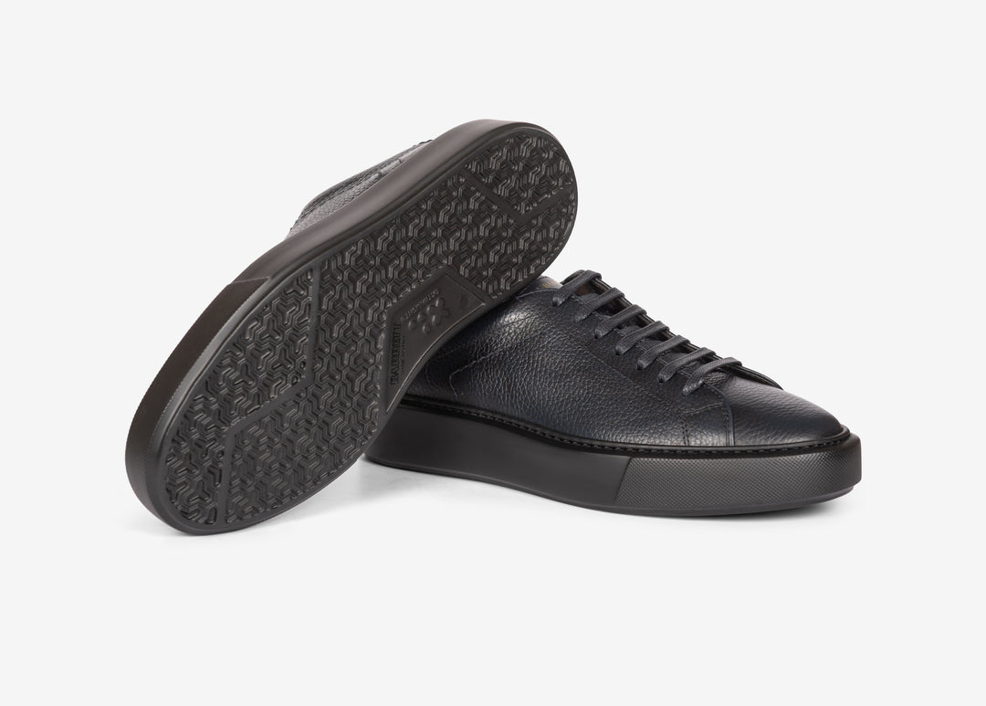 Sneaker in vitello martellato blu