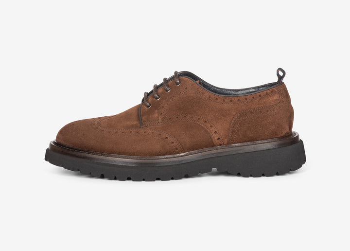 Brogue Derby in soft suede