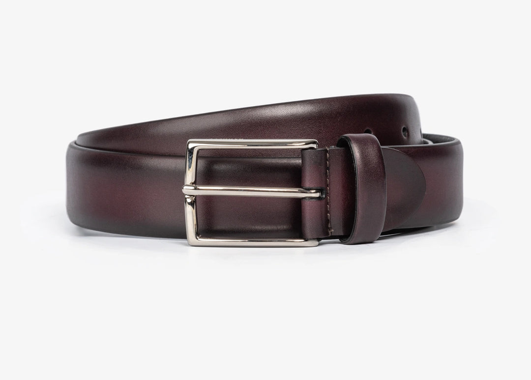 Bourgundy hand-aged leather belt