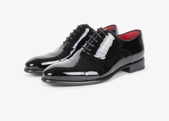Richelieu en cuir brossé noir