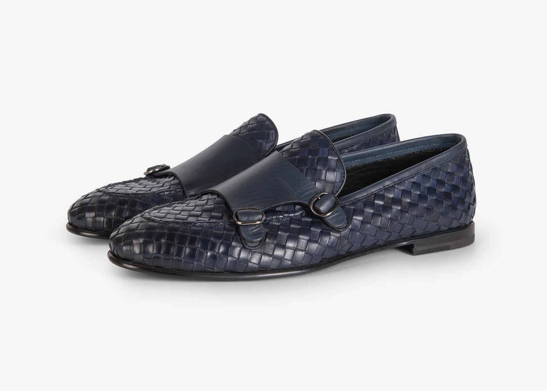 Blue double-buckle loafer in woven leather