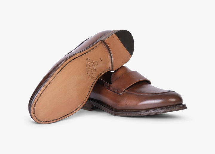 Brown loafer with band in hand-aged leather
